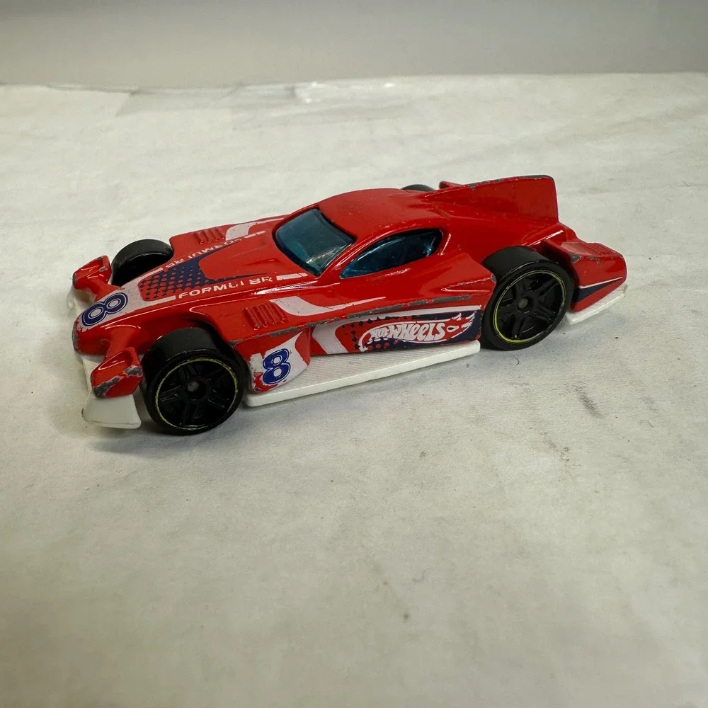 Hot Wheels Formul8r Red Race Car Number 8‎ 2005 Mattel Malaysia 1:64 Diecast